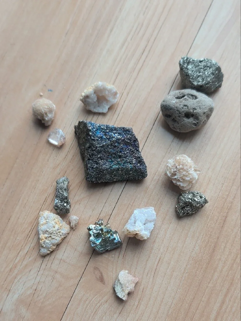 5lb Natural Gemstone & Crystal Collection w/ Storage Case | Tumbled & Raw Minera